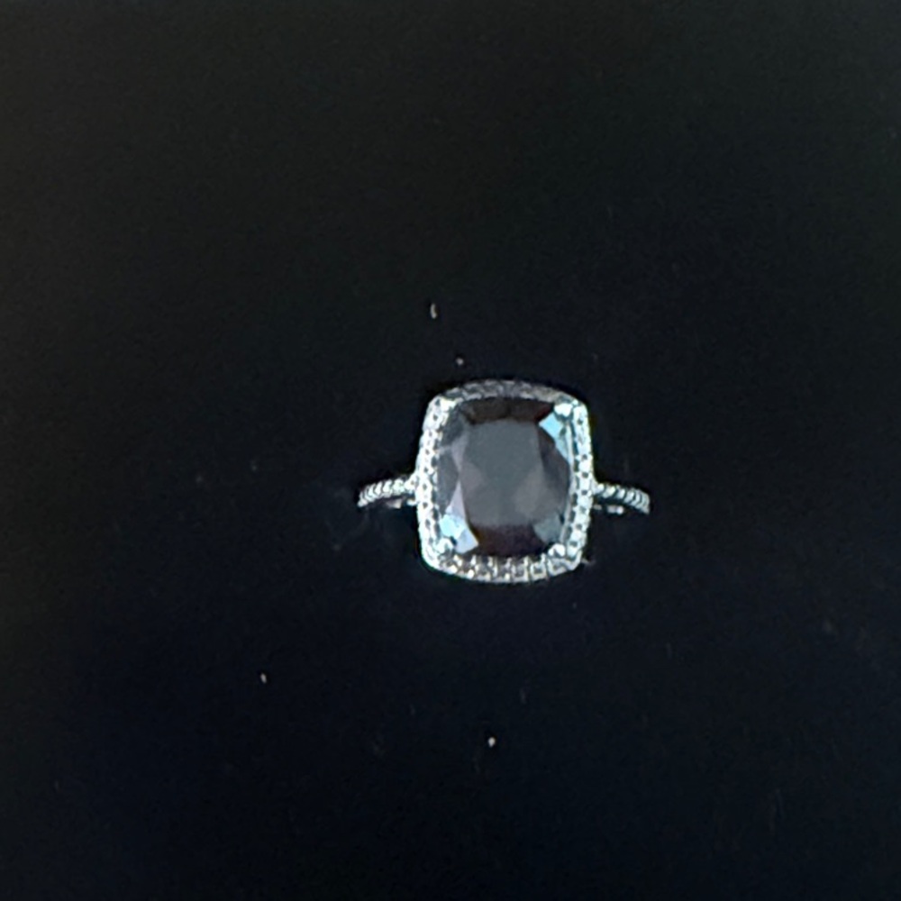 Elegant Silver and Black Stone Ring